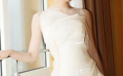 一个人被3个人同时C了